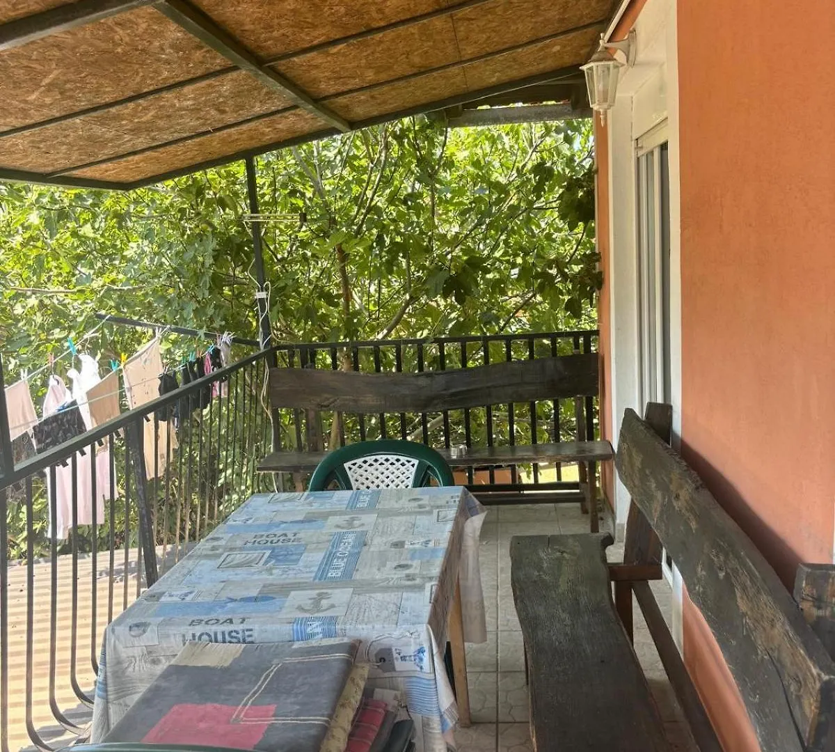 Gostinjska kuća Apartmani Santek